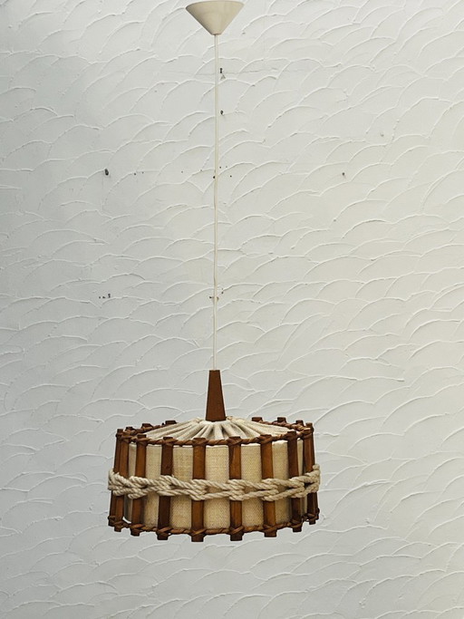 Scandinavian pendant light made of wood and jute canvas