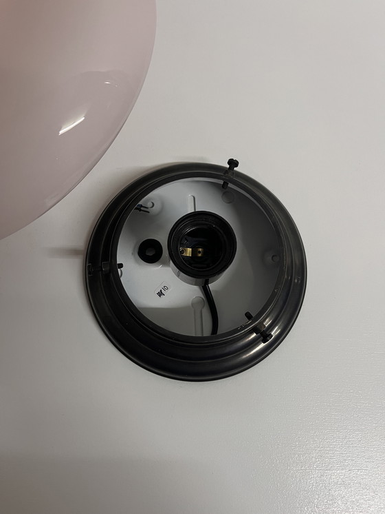 Image 1 of Lámpara de techo Art Déco rosa con pantalla escalonada y aplique de lujo en tonos pastel.