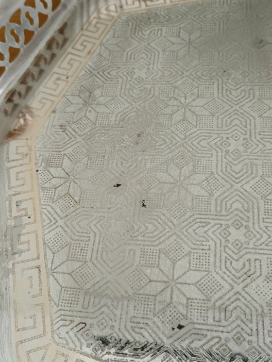 Image 1 of Antieke zilveren en gouden metalen serveerschaal