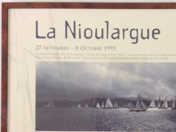 Image 1 of 2 Poster vintage La Nioularge 94 e 95, incorniciati, noce