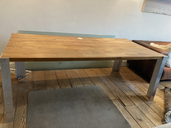 Image 1 of Escritorio/mesa de diseño único con tapa de roble