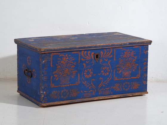 Antique Blue Painted Wooden Chest – Folk Art Blanket Chest – Central Europe c.1900 – Chest of drawers (photo 2 of 40)