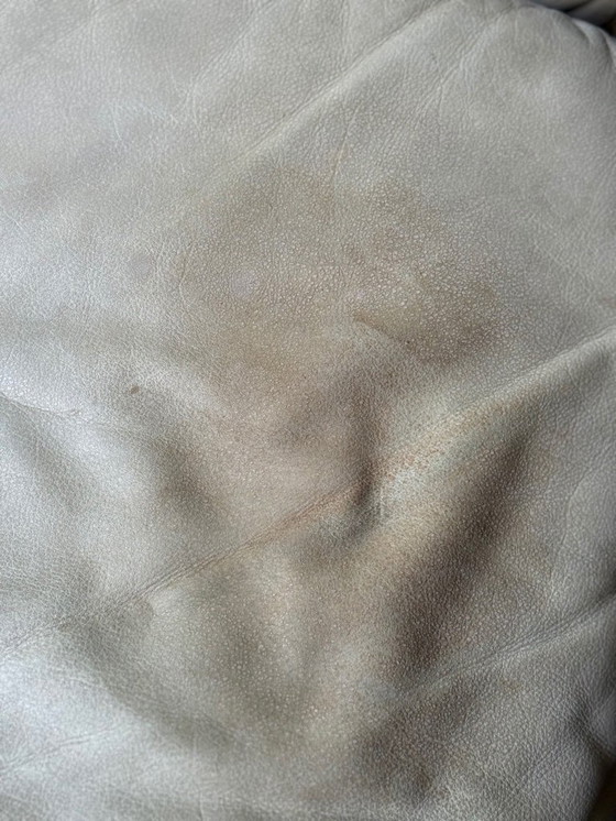 Image 1 of De Sede DS-2011 crèmekleurige leren bank