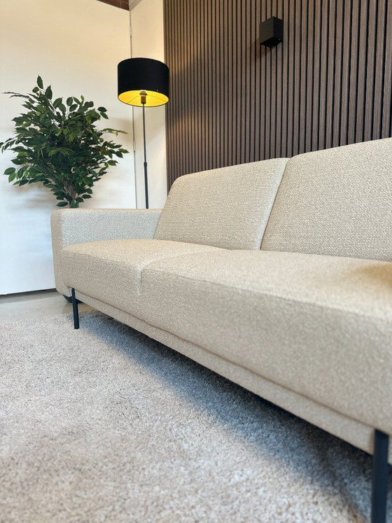 Image 1 of Canapé d'exposition beige en parfait état, 226 x 90 cm