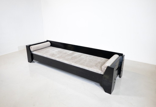 Canapé / lit de jour moderniste, bois noir et tissu, 1960S