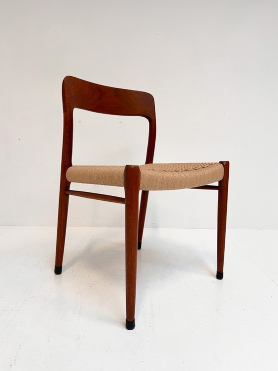 Image 1 of Gereviseerde set van 4 model 75 stoelen van Niels Møller, 1960's
