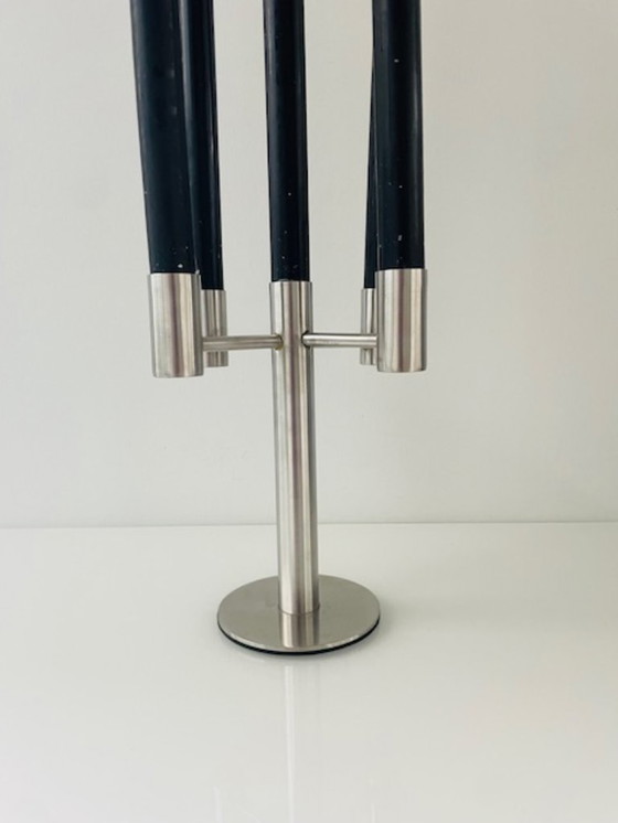 Image 1 of Candelabro de cinco brazos de acero inoxidable, diseño moderno.