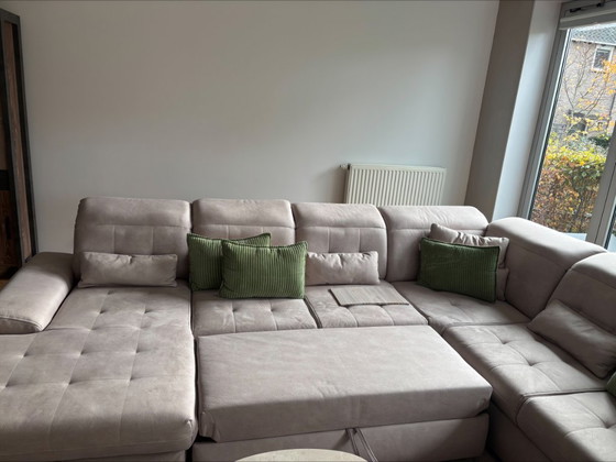 Image 1 of Luxurious soft leather-look corner sofa (U-shape) with sleeping function & storage space – almost new