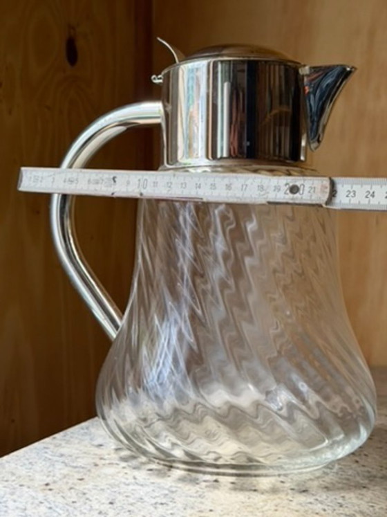 Elegante, handgefertigte Glaskaraffe mit poliertem, silberplattiertem Beschlag – Stilvolle Karaffe im (photo 13 of 13)