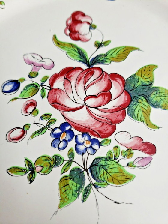 Piatto in maiolica dell'Est Lunéville. Decorazione floreale dipinta a mano. – Stoviglie, Ceramica (photo 3 of 6)