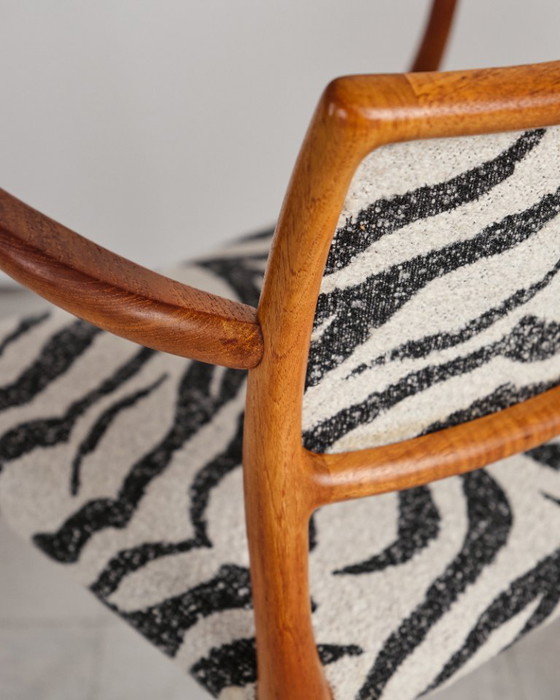 Set aus 2 Niels O. Møller Modell 65 Sesseln, Dänemark 1968 – Niels Otto Møller, Esszimmerstühle, Textile (photo 11 of 14)