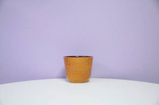 hellbrauner Blumentopf aus Westdeutschland