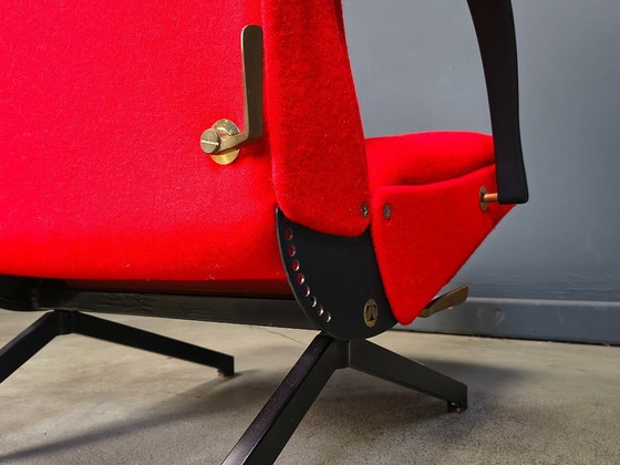 Image 1 of Vintage p40 lounge chair by Osvaldo Borsani for tecno, 1960s