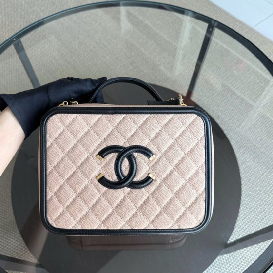 Image 1 of Chanel Camera Filigree Box Bag Large - Caviar Quilted Grained Calfskin Black Beige Gold Hardware Series 23