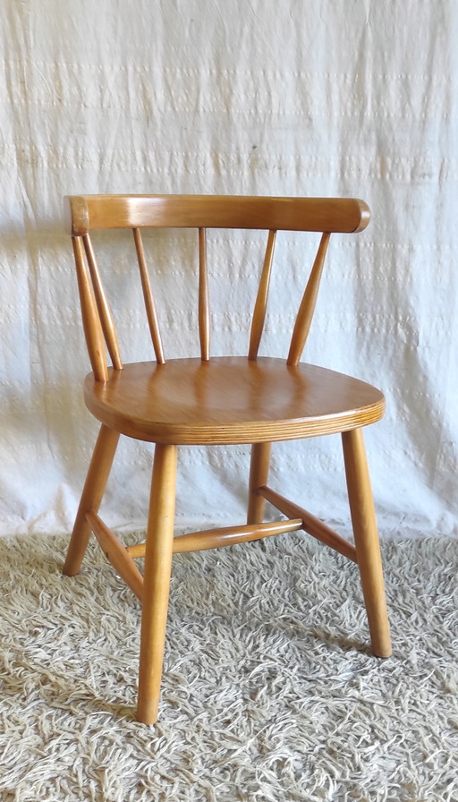 Chaise à barreaux style scandinave en bois massif - mid.XXeme