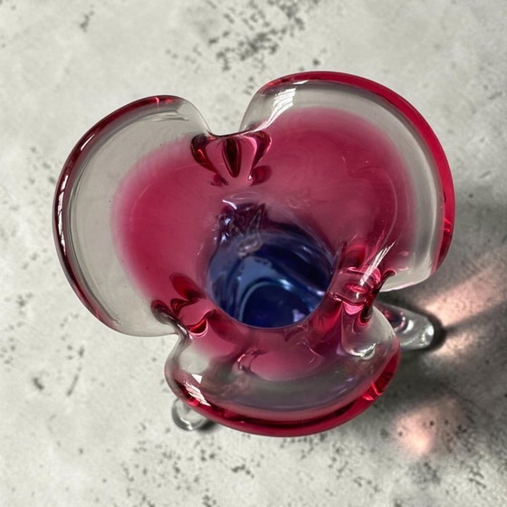 Image 1 of Vaso vintage Joska Waldglas Hütte – cristallo soffiato a mano con tonalità rosa/blu