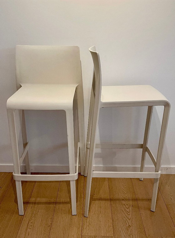 Image 1 of Pedrali Bar kruk Volt nr 678 stapelbaar   set van 2 !Uitsluitend afhaling 