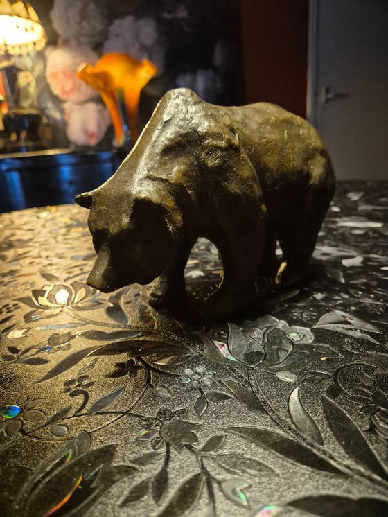 Image 1 of Borsa dell'orso statua in bronzo Börsenplatz a Francoforte in Germania