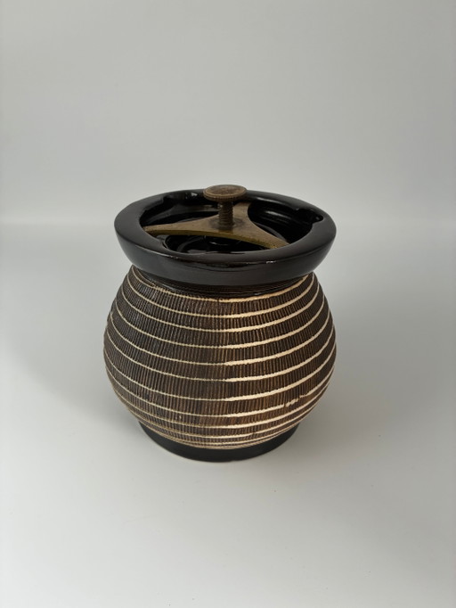 Vintage orientalische Tabakdose mit Presse - Signierte Keramik - 1950er Jahre – decoratieve objecten, Ceramic