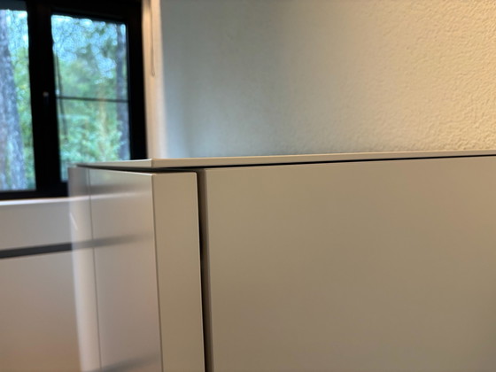 Mobile Kettnaker Mio, Credenze con vetrina, MDF, Bianco (foto 11 di 14)
