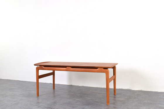Image 1 of Table basse en teck modèle 640 par Peter Hvidt & Orla Mølgaard-Nielsen pour France & Søn / France & Daverkosen, années 1950.