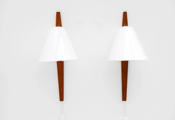 Mid-century moderne Zweedse wandlampen in teak van Uno & Östen Kristiansson voor Luxus, 1975, set van 2 (photo 13 of 21)