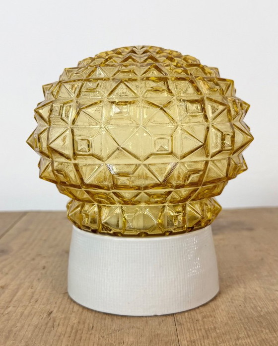 Plafonnier vintage en porcelaine blanche, années 1970 – Glass, Ceramic (photo 3 of 13)