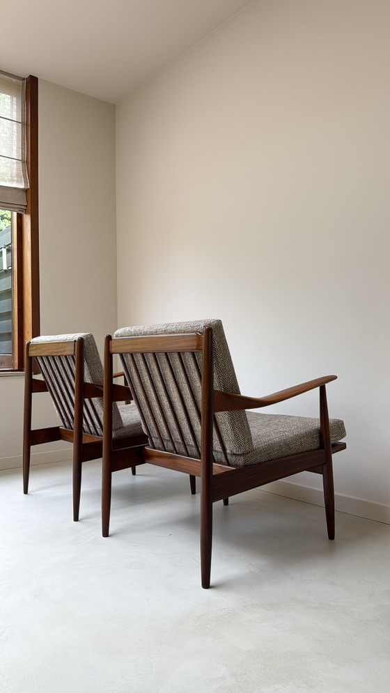 Image 1 of Twee Vintage Deense Teak Houten Fauteuils