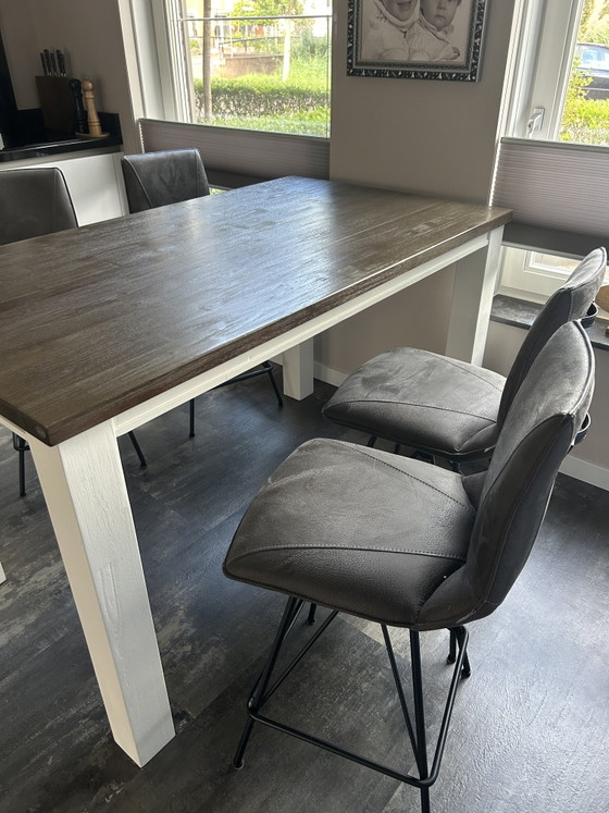 Tavolo da cucina alto H&H con sedie girevoli Xoon – Tavoli da pranzo, Wood (photo 8 of 15)