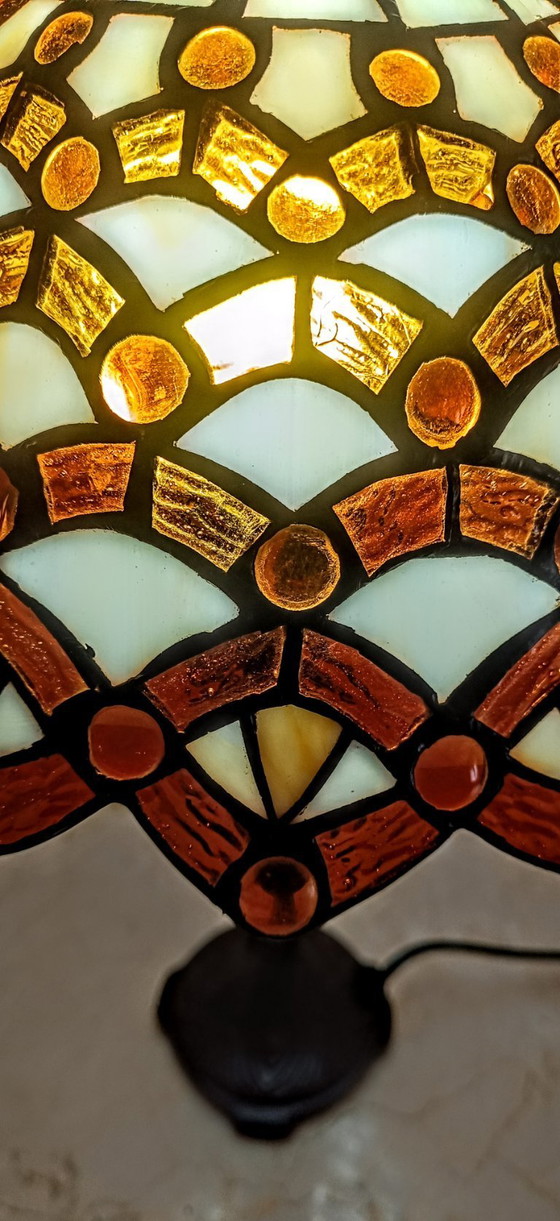 Image 1 of Tiffany style lamp