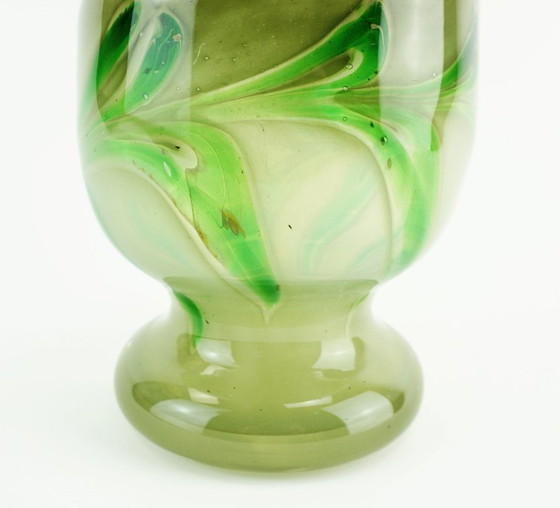 Image 1 of Vintage glazen vaas van Erwin Eisch, in verschillende tinten groen en helder glas.