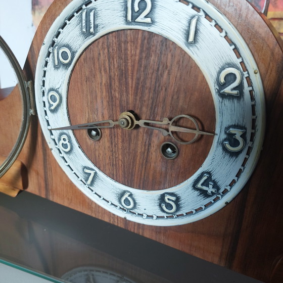 Image 1 of Pendeluhr aus Holz.