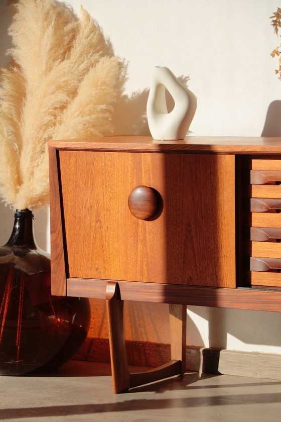 Image 1 of Elliotts of Newbury Teak Dressoir – Mid-Century Design