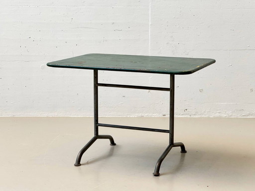 Table de jardin conçue par Max Ernst Haefeli pour Embru, Suisse, années 1950