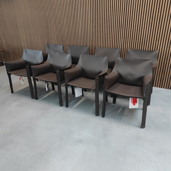 Image 1 of Cassina Cab 413 - Sedia da pranzo in pelle moka