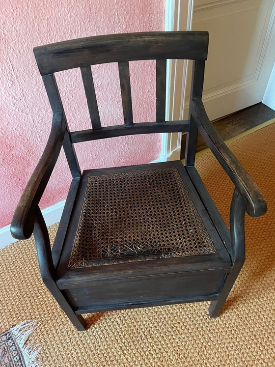 Image 1 of Schöner alter Sessel (Kommode)