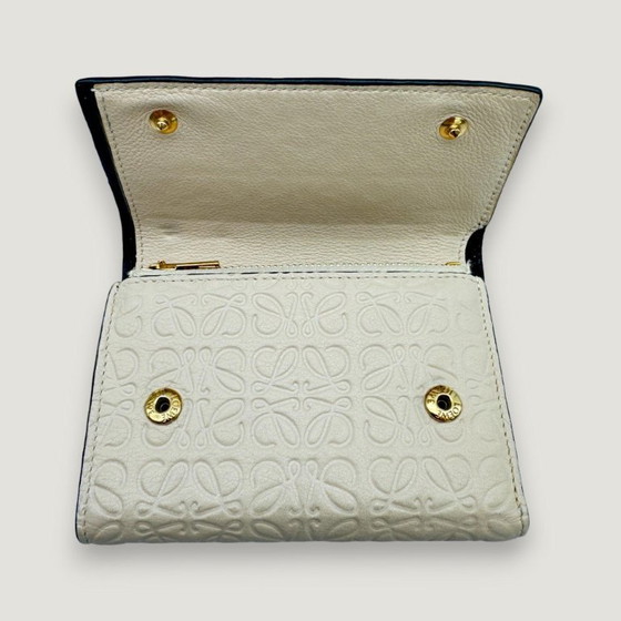 Image 1 of PORTEFEUILLE LOEWE