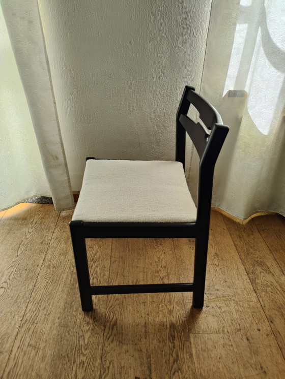 Image 1 of 4x vintage dining table chairs!