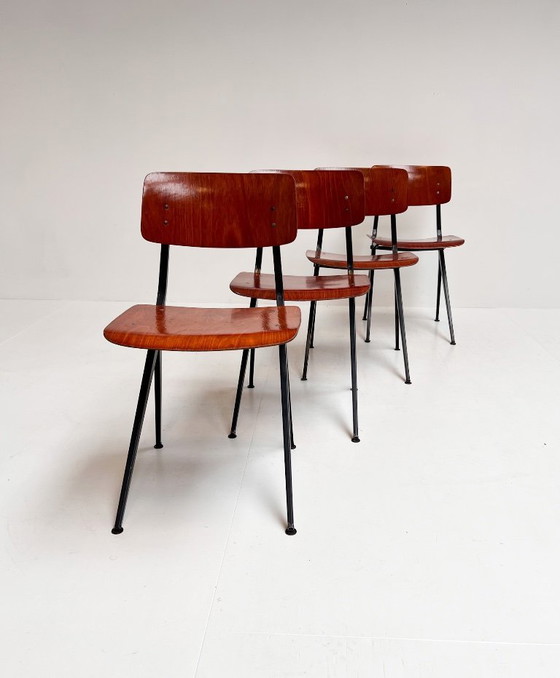 Image 1 of Ensemble de 4 chaises d'école par Ynske Kooistra pour Marko Holland, 1960