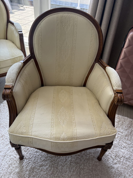 Image 1 of 2 fauteuils classiques