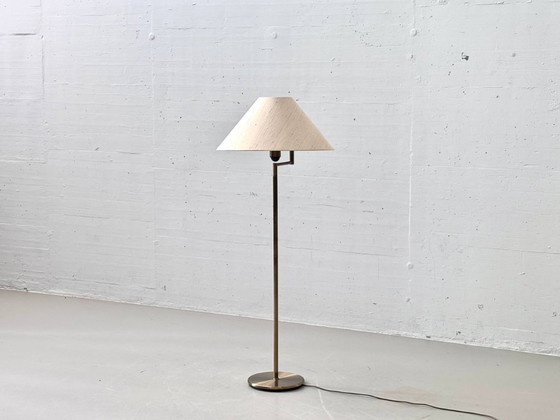 Image 1 of Lampadaire élégant en laiton avec abat-jour en tissu, années 1990