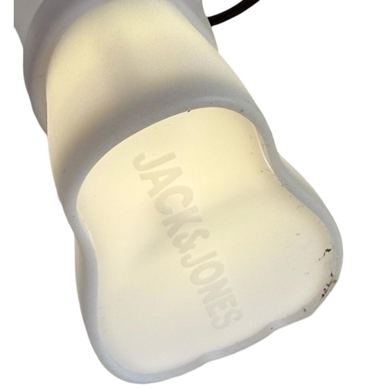 Image 1 of JJ Dog - Verlicht Sculptuur van een Hond - Street Art / LEGO Figuur Geïnspireerd - Advertentie van Jack&Jones