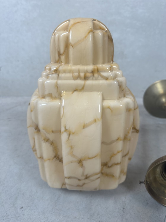 Image 1 of Art-Deco-Wolkenkratzer – marmoriertes Opalin