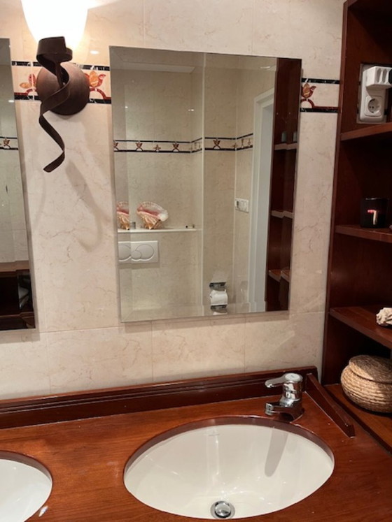 Image 1 of Mobili da bagno in legno di ciliegio realizzati a mano