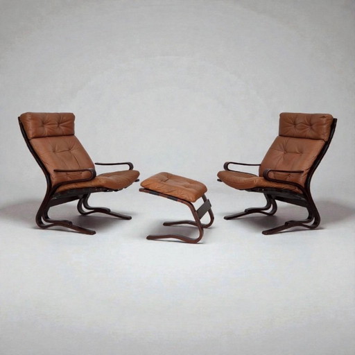 Años 70, diseño noruego de Else & Nordahl Solheim, juego de 2 sillas con reposapiés, modelo "Kengu".