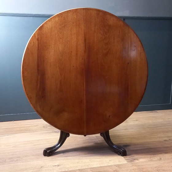 Image 1 of Mesa de centro inglesa con tapa abatible de alrededor de 1830