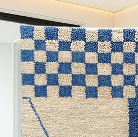 Image 1 of Moroccan artisan rug 260cmx160cm 