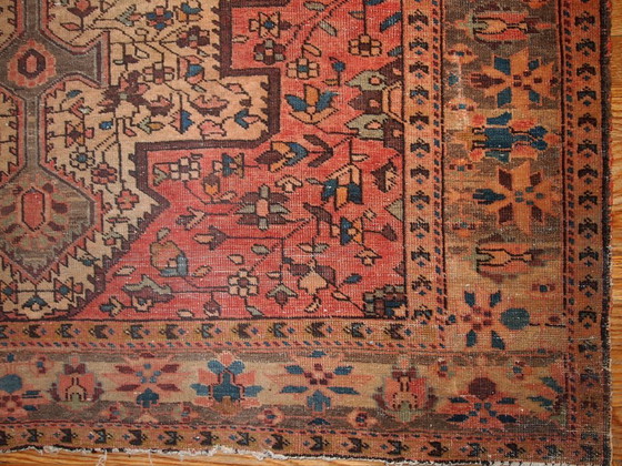 Image 1 of Alfombra persa Farahan antigua hecha a mano, 131 cm x 204 cm (4,3' x 6,7'), década de 1910 - 1B153