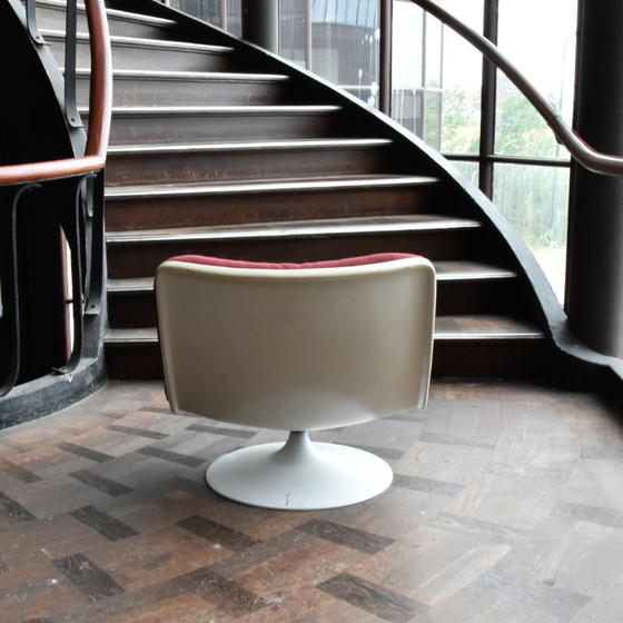 Artifort F975 Armchair, Textile, Red (photo 9 of 9)