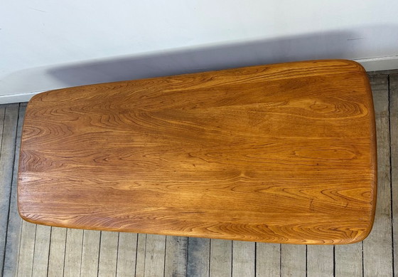 Image 1 of Table basse /meuble rangement en orme massif ERCOL Minerva 1980'S